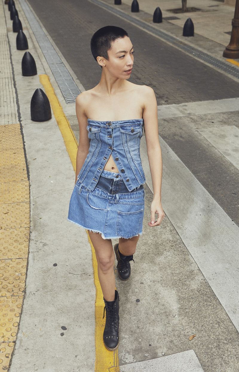 LOVELY-SS24-STREET-0879