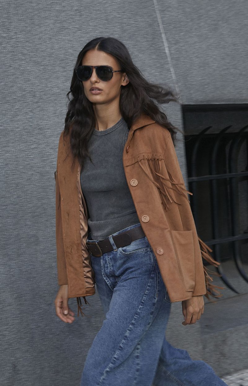25-02-03-Lovley-Denim-Street-5723.jpg