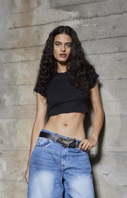 REMERA CROP BASIC MANGA CORTA